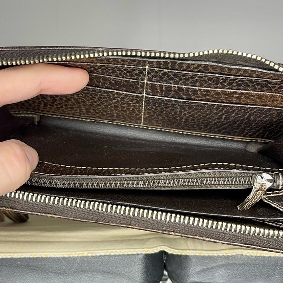 Gucci Bamboo Tassel Zip Wallet - Picture 8 of 15